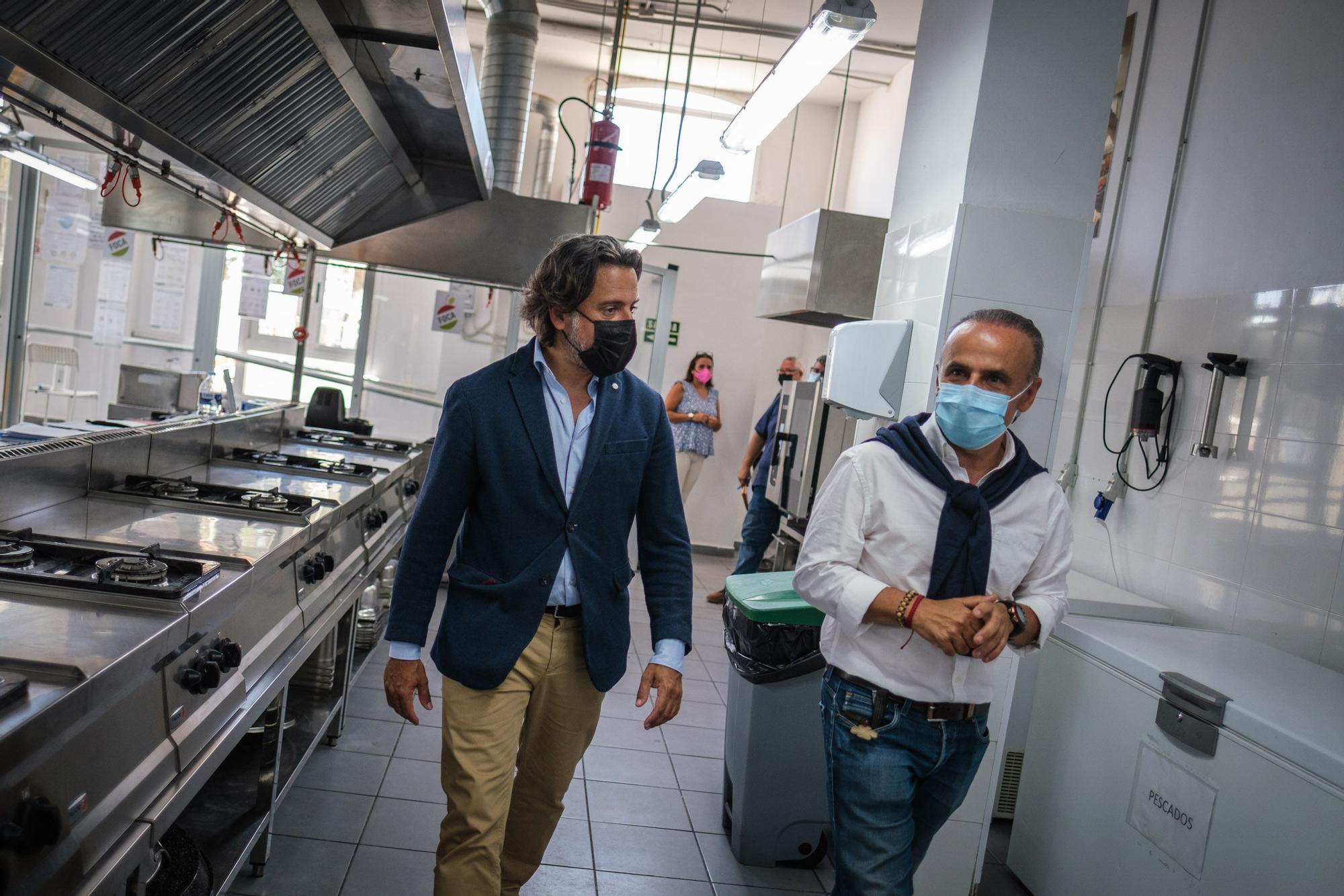 Visita de Gustavo Matos a la sede del proyecto social y solidario de la Fundación Buen Samaritano