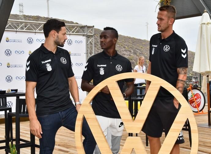 17/09/2019 LAS PALMAS DE GRAN CANARIA.  Entrega de coches Volkswagen a los jugadores de la UD Las Palmas.  Fotógrafa: YAIZA SOCORRO.  | 17/09/2019 | Fotógrafo: Yaiza Socorro