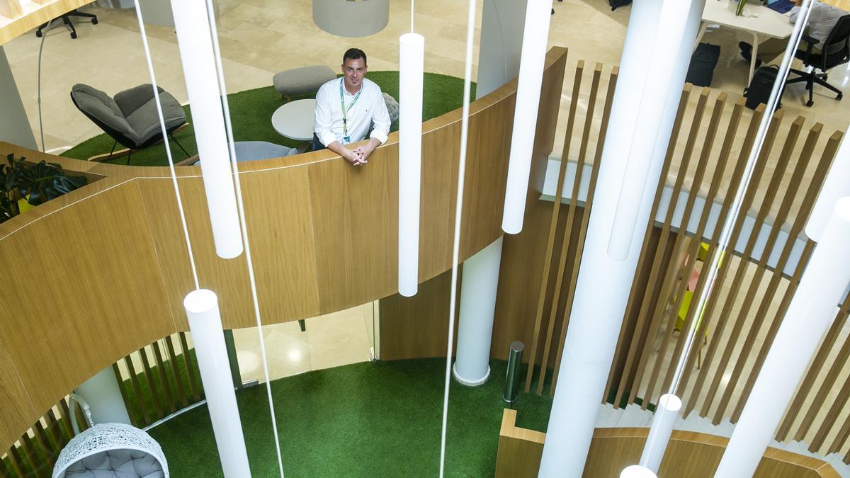 Gianni Cecchin, CEO de Verne, en la sede central de la compañía en Alicante.