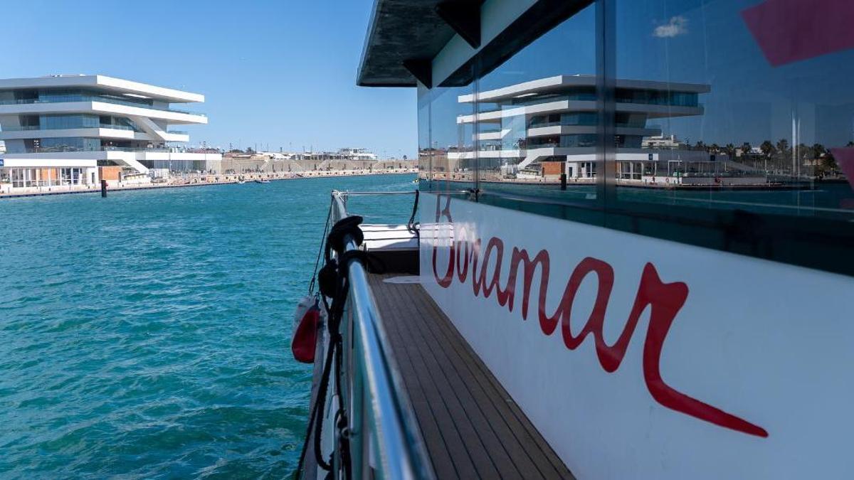 Descubre Valencia desde el mar: cinco travesías únicas en catamarán
