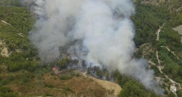 Incendio forestal en Castell de Guadalest