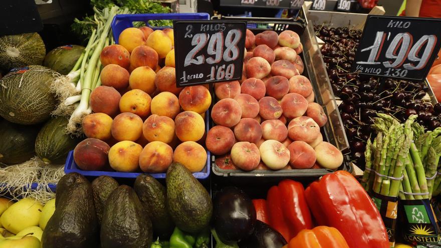 Vuelve ‘Buenas Hasta el Hueso’, la campaña de las cooperativas para incentivar el consumo de fruta de hueso