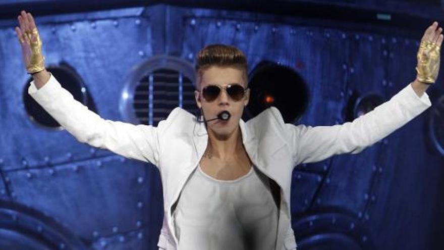 Justin Bieber, durante su actuación en Portugal en su última gira.