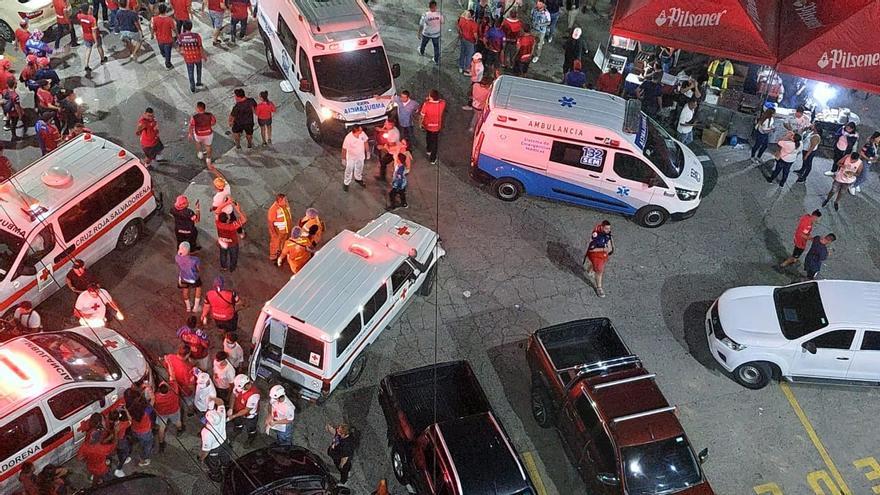 Luto en el fútbol por la tragedia en el estadio Cuscatlán