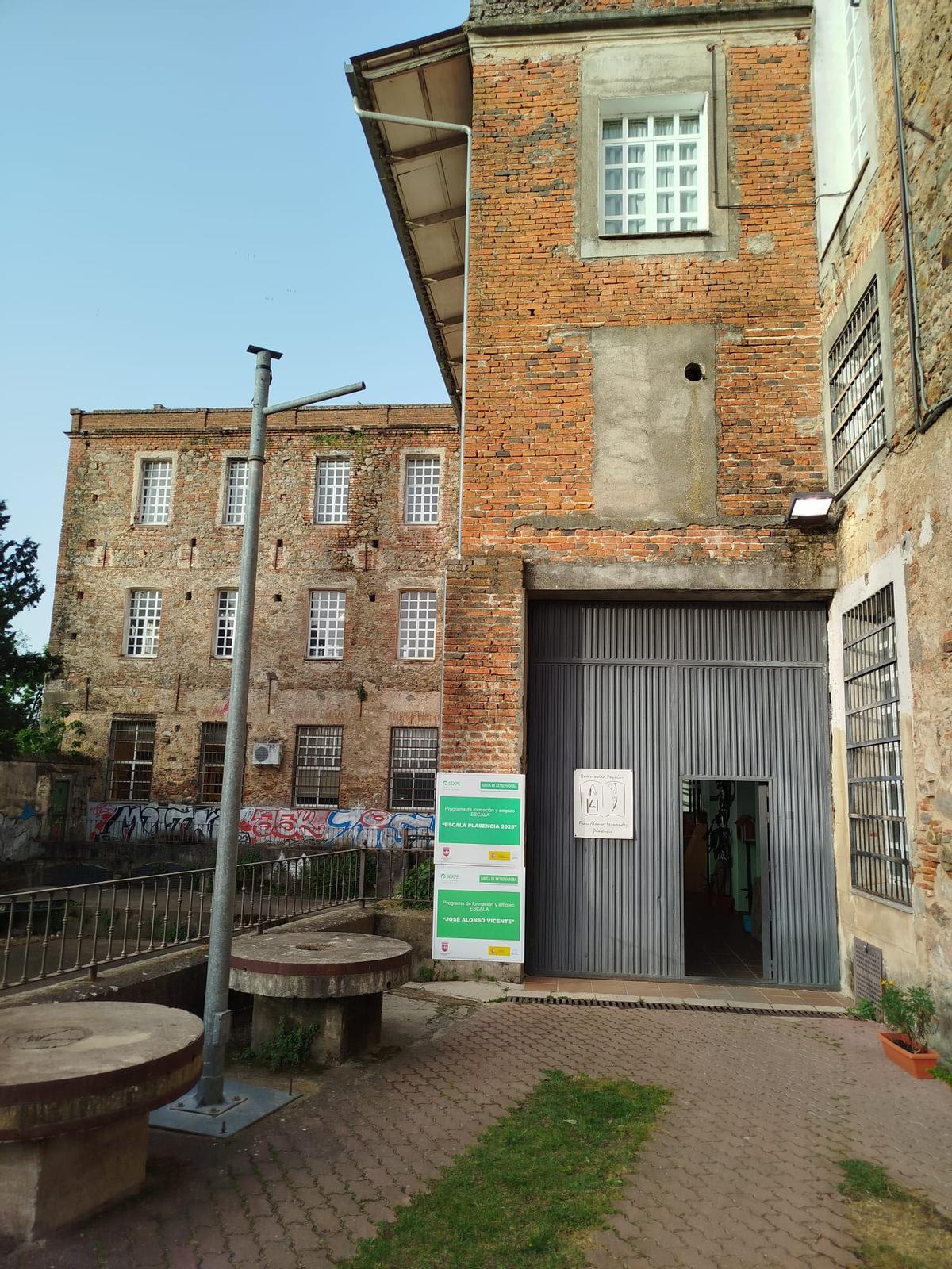 Acceso al espacio de formación del programa ESCALA en Plasencia.