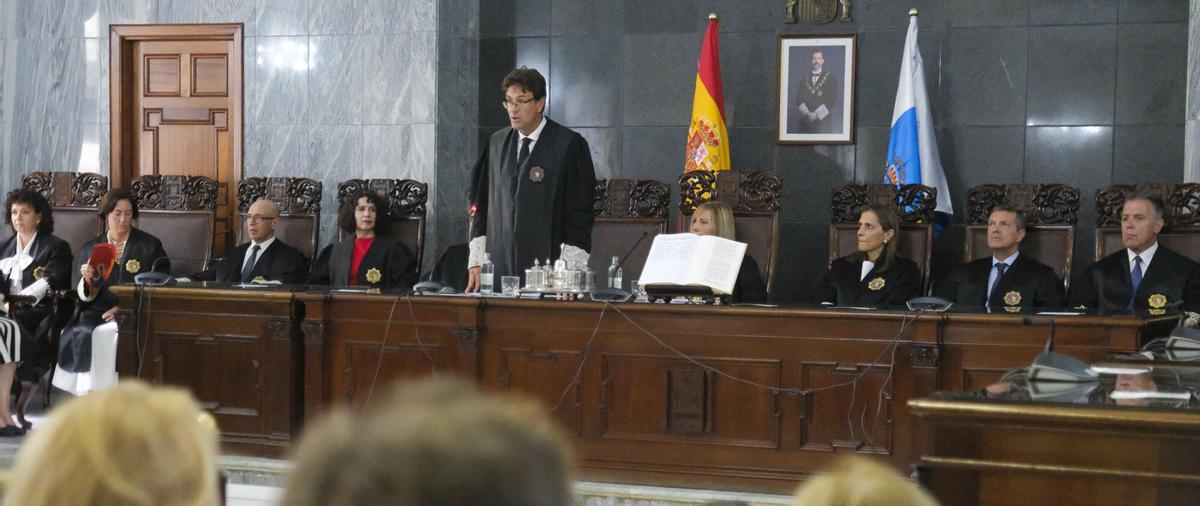 Juan Avello toma posesión como presidente del TSJC