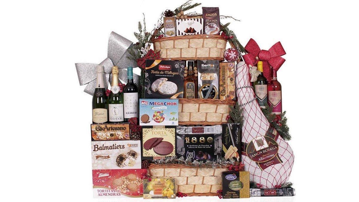 Cesta de regalo gourmet personalizada con productos de Teruel