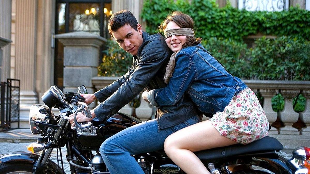 Mario Casas y María Valverde, en 'Tres metros sobre el cielo'