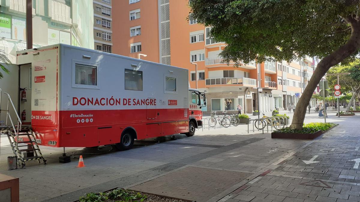 Unidad móvil en Mesa y Lopez.
