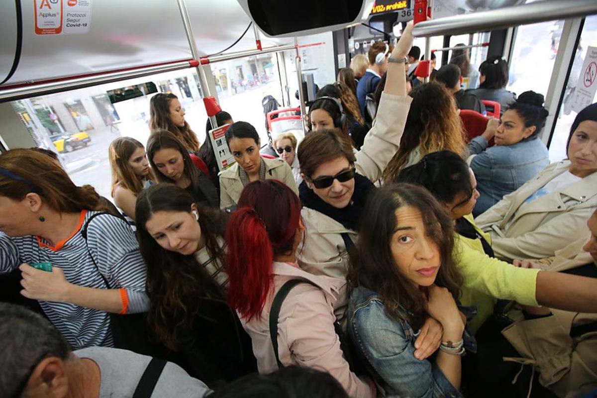 Huelga de 24 horas en la red de autobuses de Barcelona