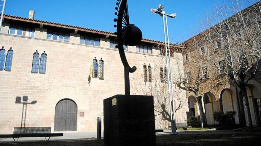 Edifici del Palau Llobera, actual seu del Consell Comarcal del Solsonès