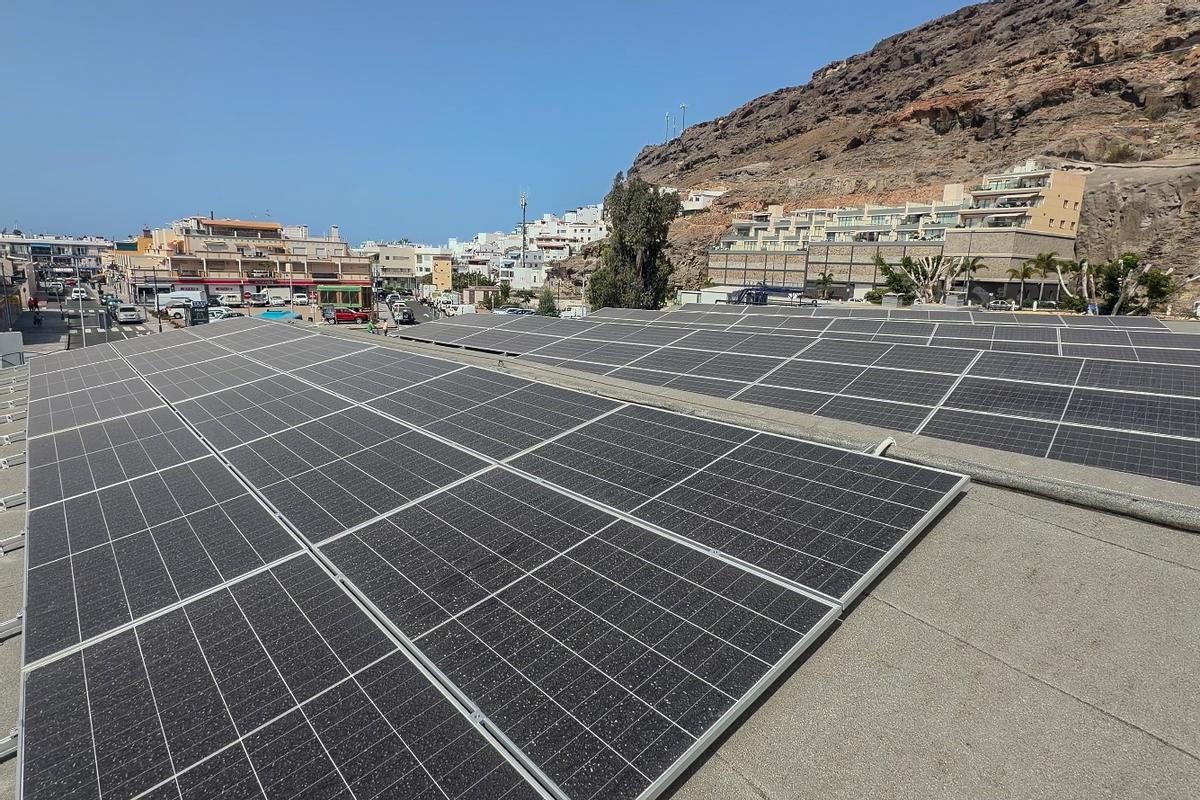 Instalación solar en el Intercambiador de Mogán.
