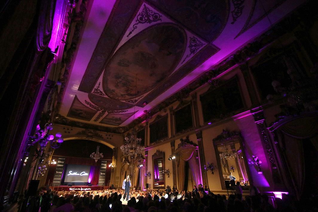 Desfile de moda a favor de la Asociación Española Contra El Cáncer