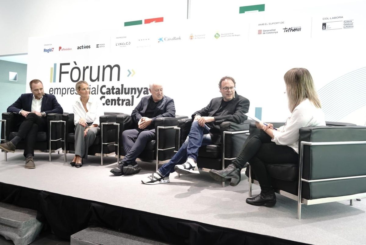 Un moment de la taula rodona. Desquerra a dreta: Xavier Martín Mora, Laia Puig, Pep Vila, Josep Maria Herms i Queralt Casals
