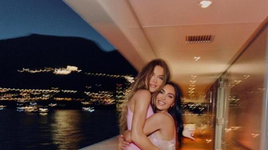 Las Kardashian se lo pasan en grande en un megayate construido en Vigo