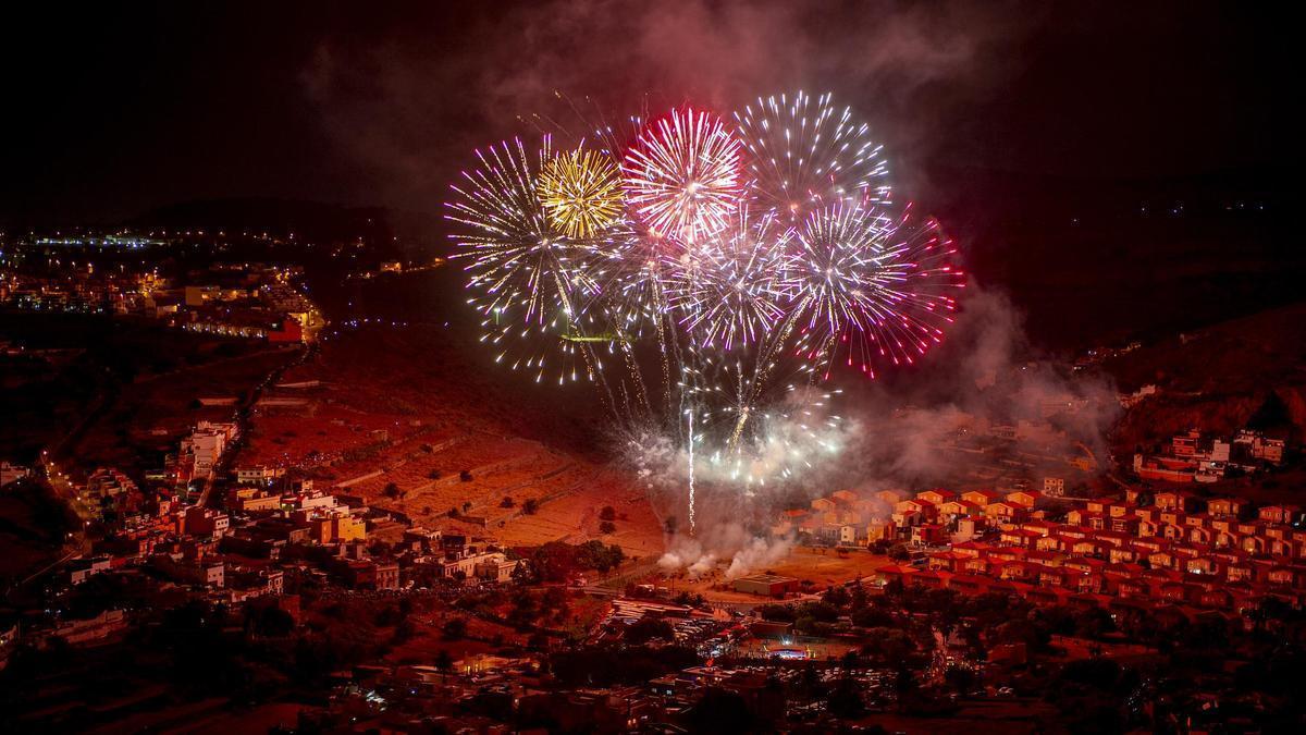 Todo lo que tienes que saber para disfrutar de los Fuegos de San Lorenzo en Las Palmas de Gran Canaria