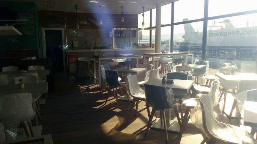 La cafetería de la estación de ría de Cangas, a la espera de Portos para  abrir - Faro de Vigo