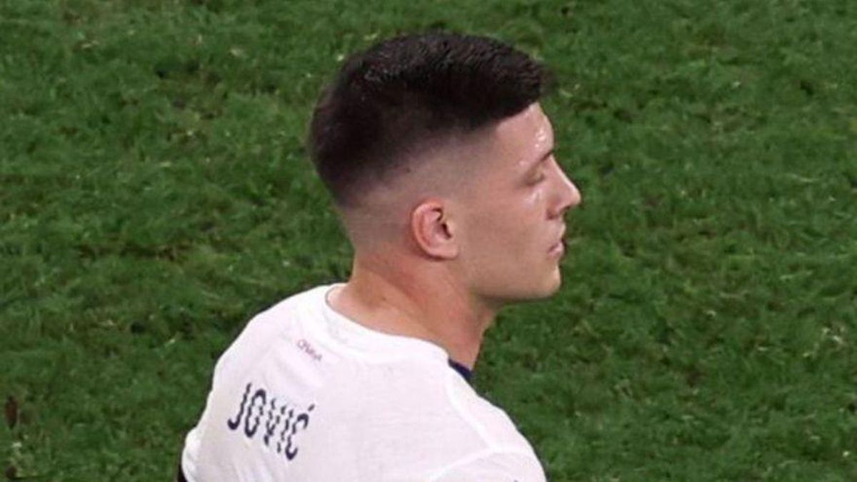 Luka Jovic, con Serbia, en la Eurocopa de 2024. | MOHAMED MESSARA / EFE
