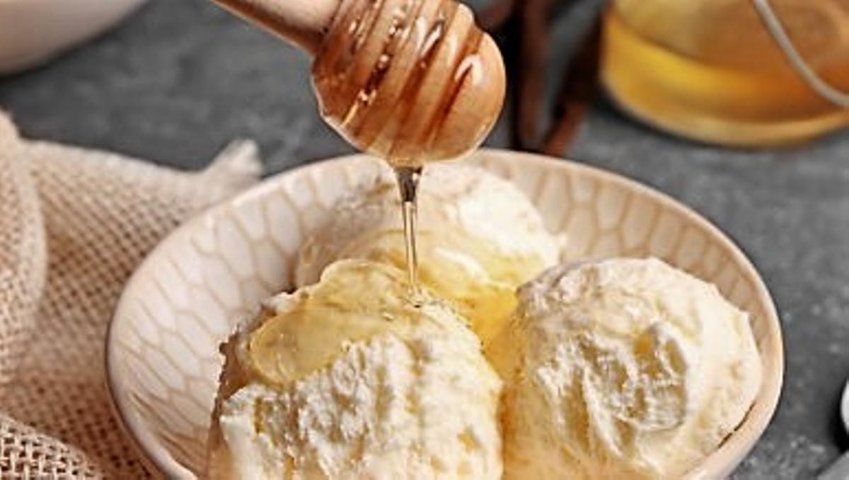 Helado de 'mel i mató' de Baboia.