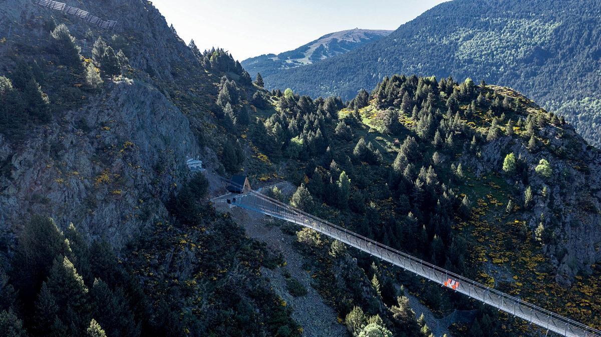 Fotografías del Pont Tibetá Canillo Andorra.