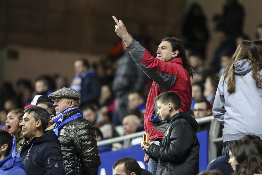 El partido entre el Real Oviedo y el Barcelona B, en imágenes