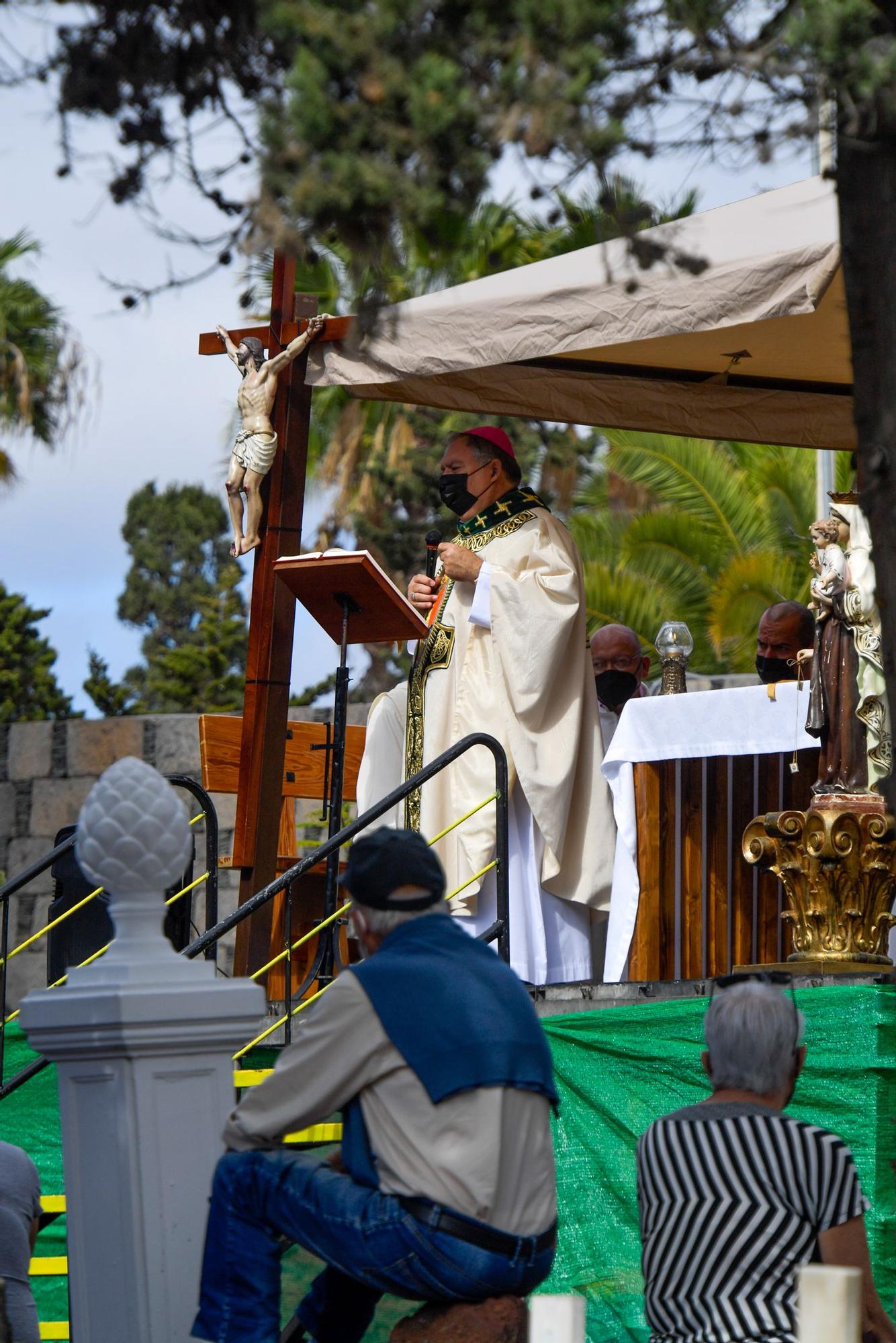 Día de Todos los Santos en el cementerio de San Lázaro (01/11/2021)