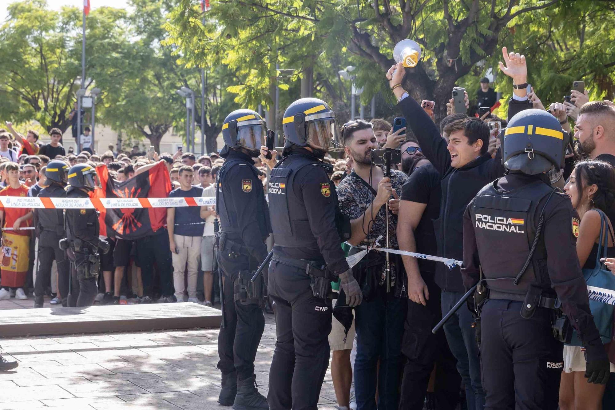 Tensión en la Universidad de Alicante por la visita de Vito Quiles
