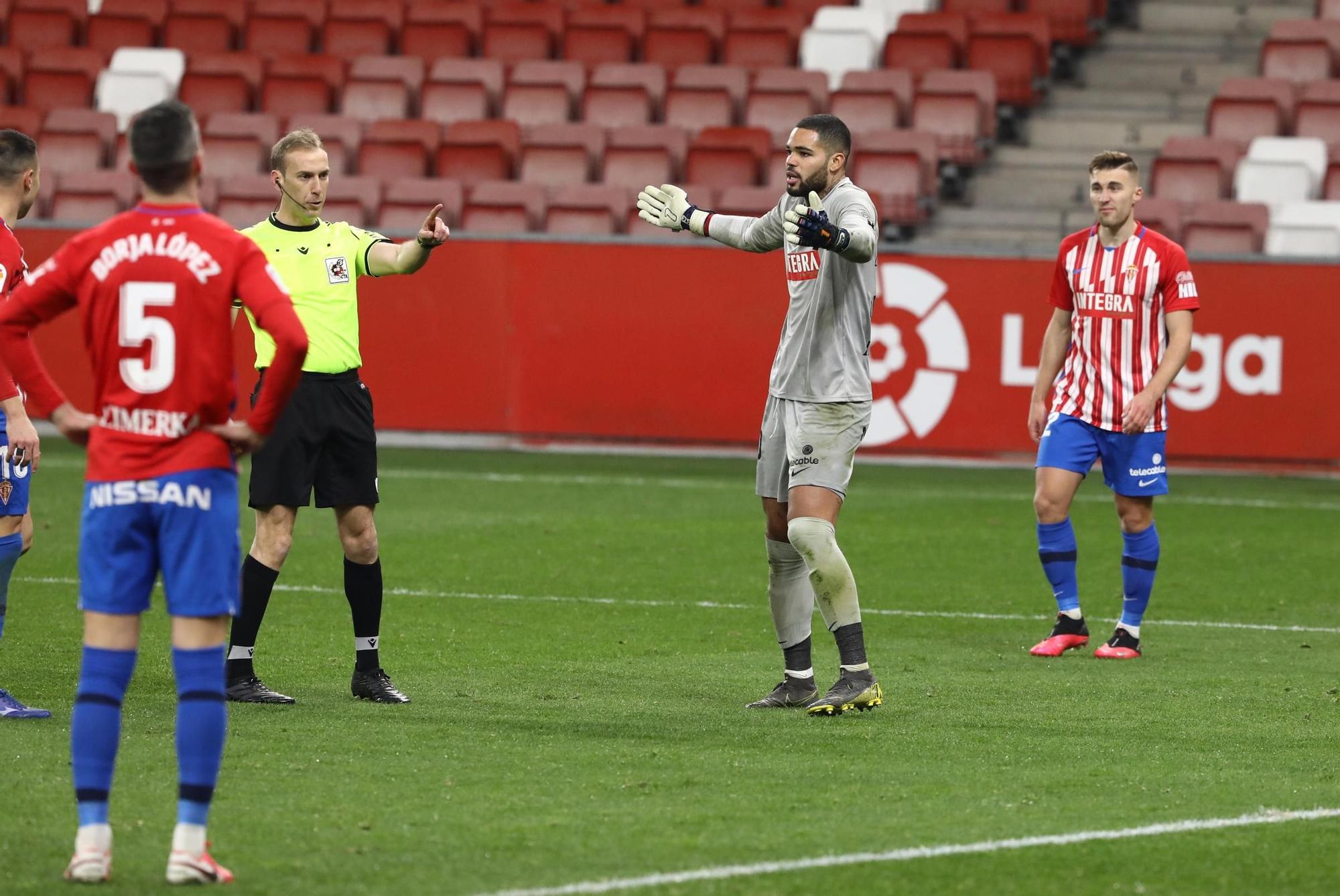 El Sporting-Fuenlabrada, en imágenes