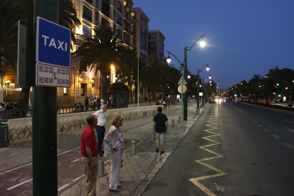 Los taxistas de Málaga se movilizan en apoyo a la huelga de Barcelona