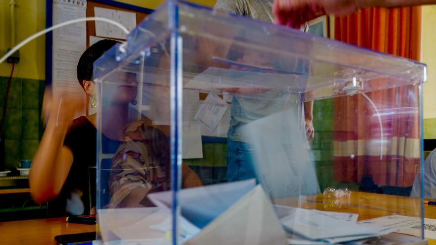 Votación en un colegio electoral, el pasado 28-M