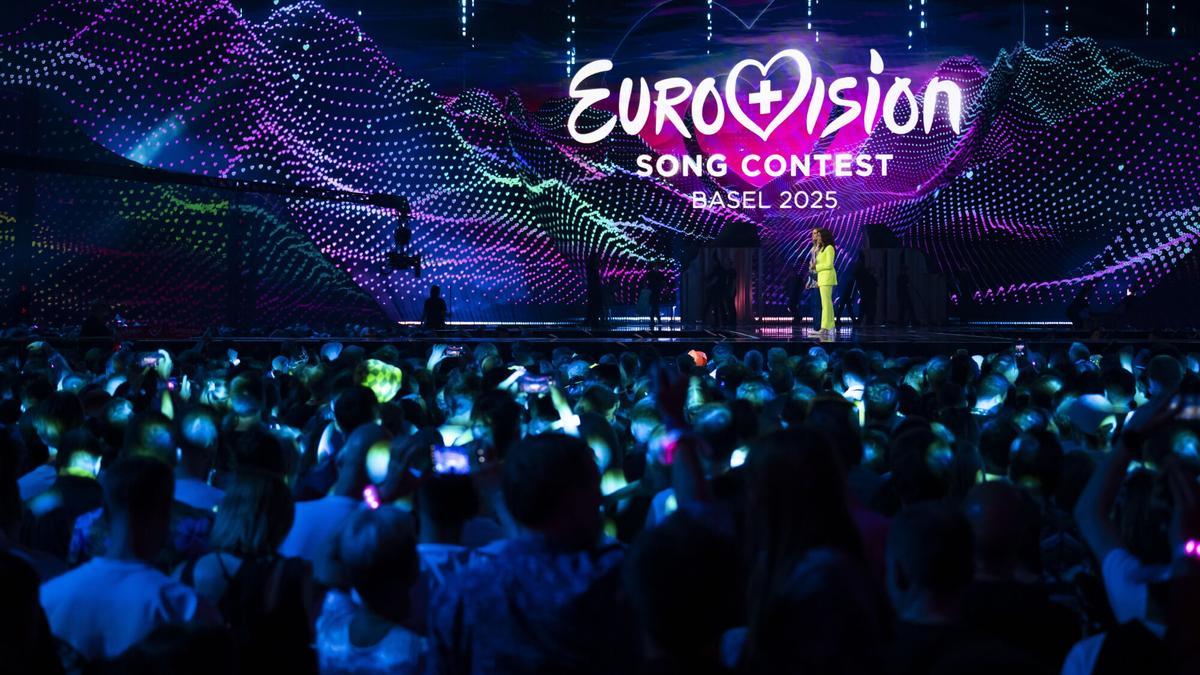 Espectadores durante la primera semifinal de Eurovisión 2025