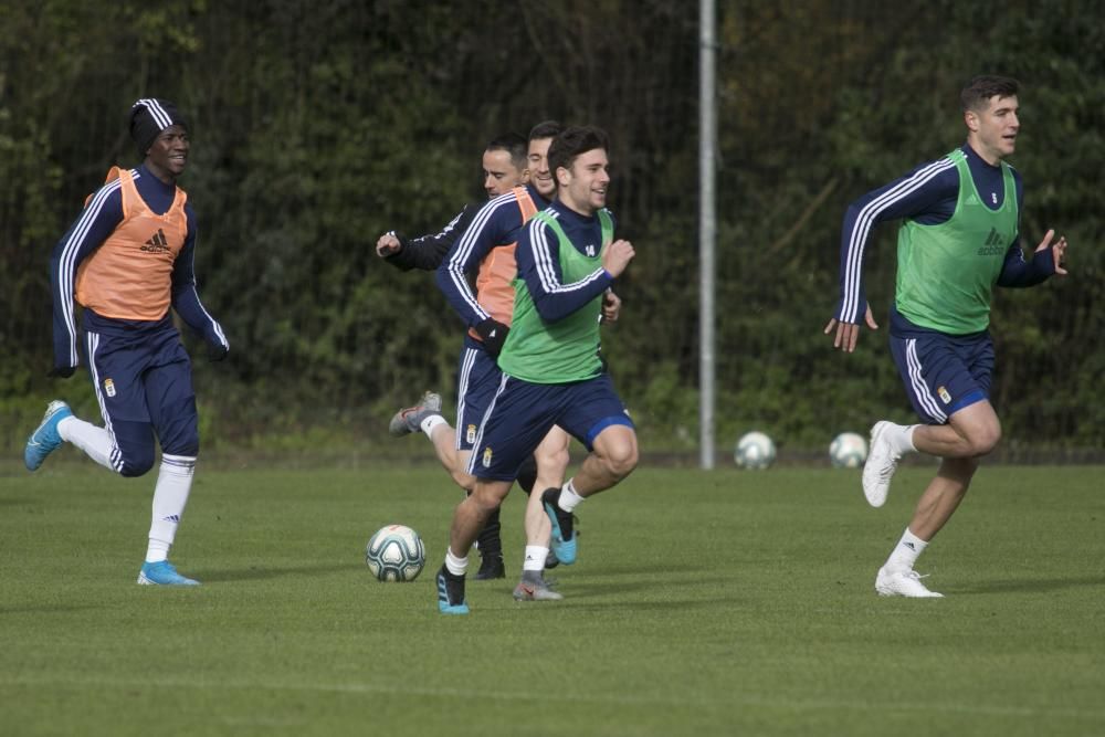 Primer entrenamiento del Real Oviedo después del derbi