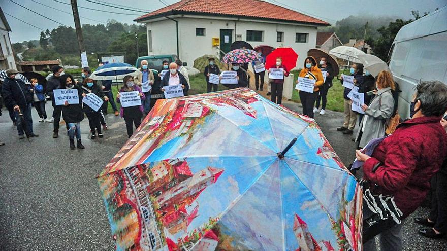 BNG y vecinos reclaman la reapertura del centro de salud de San Martiño