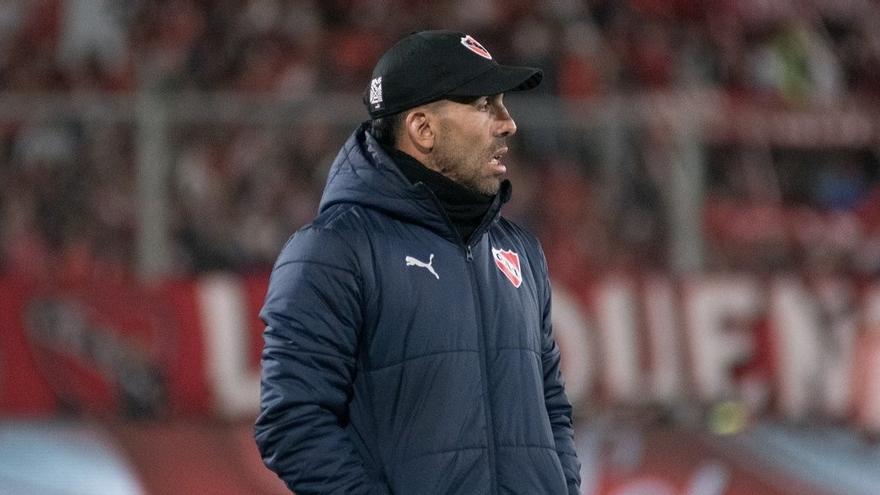 Carlos Tévez pasó a ser técnico independiente hasta diciembre de 2026