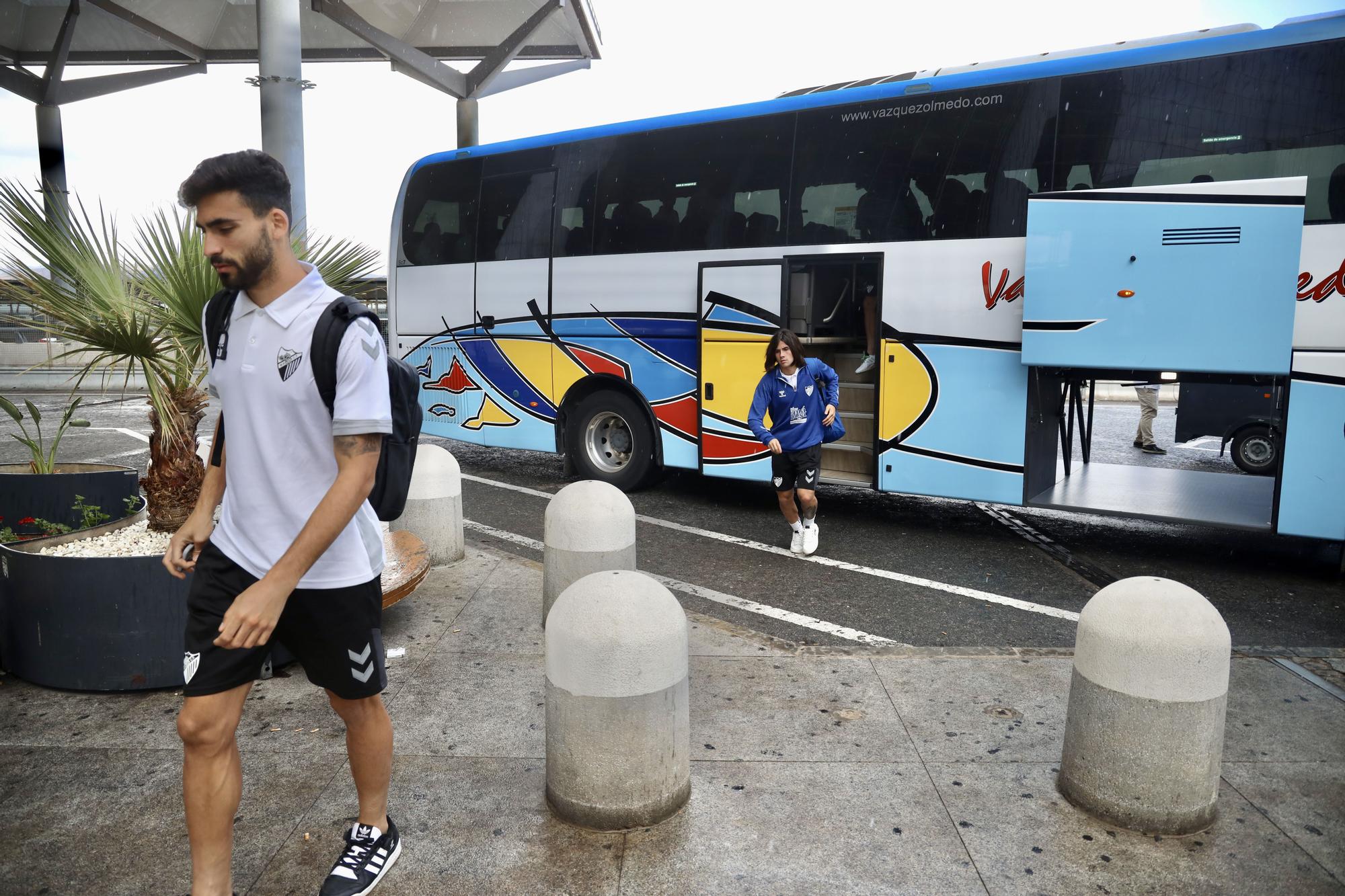 La plantilla del Málaga CF parte hasta Vitoria