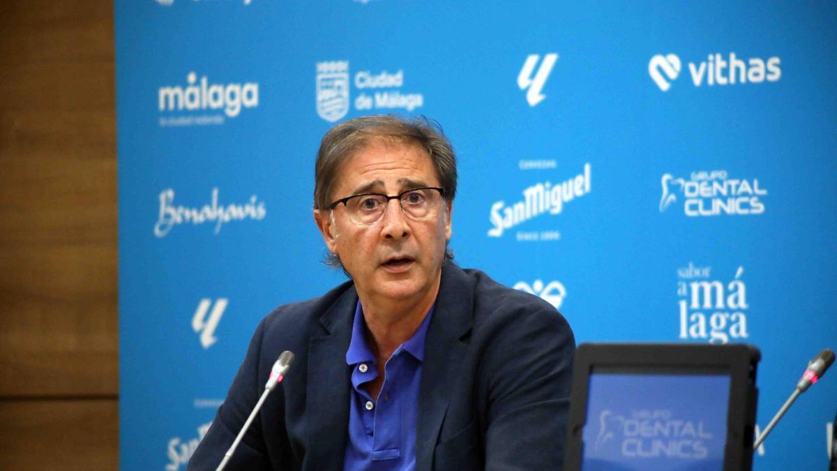 Loren Juarros, director deportivo del Málaga CF, en la sala de prensa de La Rosaleda.