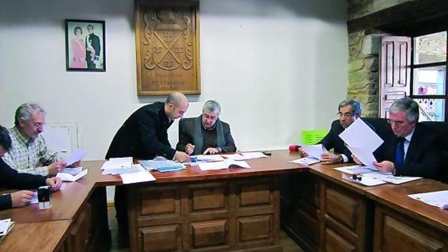 Reunión de los representantes municipales en el programa «Viaqua», en el Ayuntamiento de Puebla.
