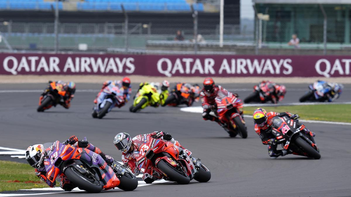 Martín liderando en Silverstone