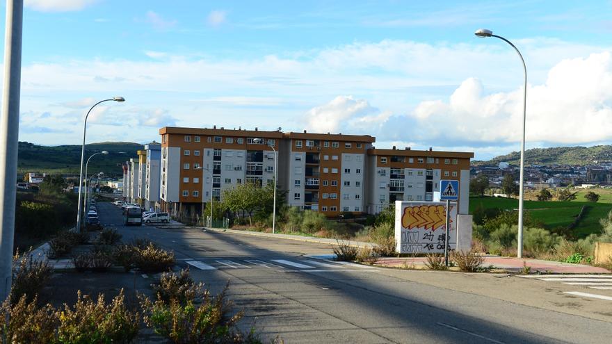 Reunión con Vivienda sobre los solares para pisos de alquiler social en Plasencia