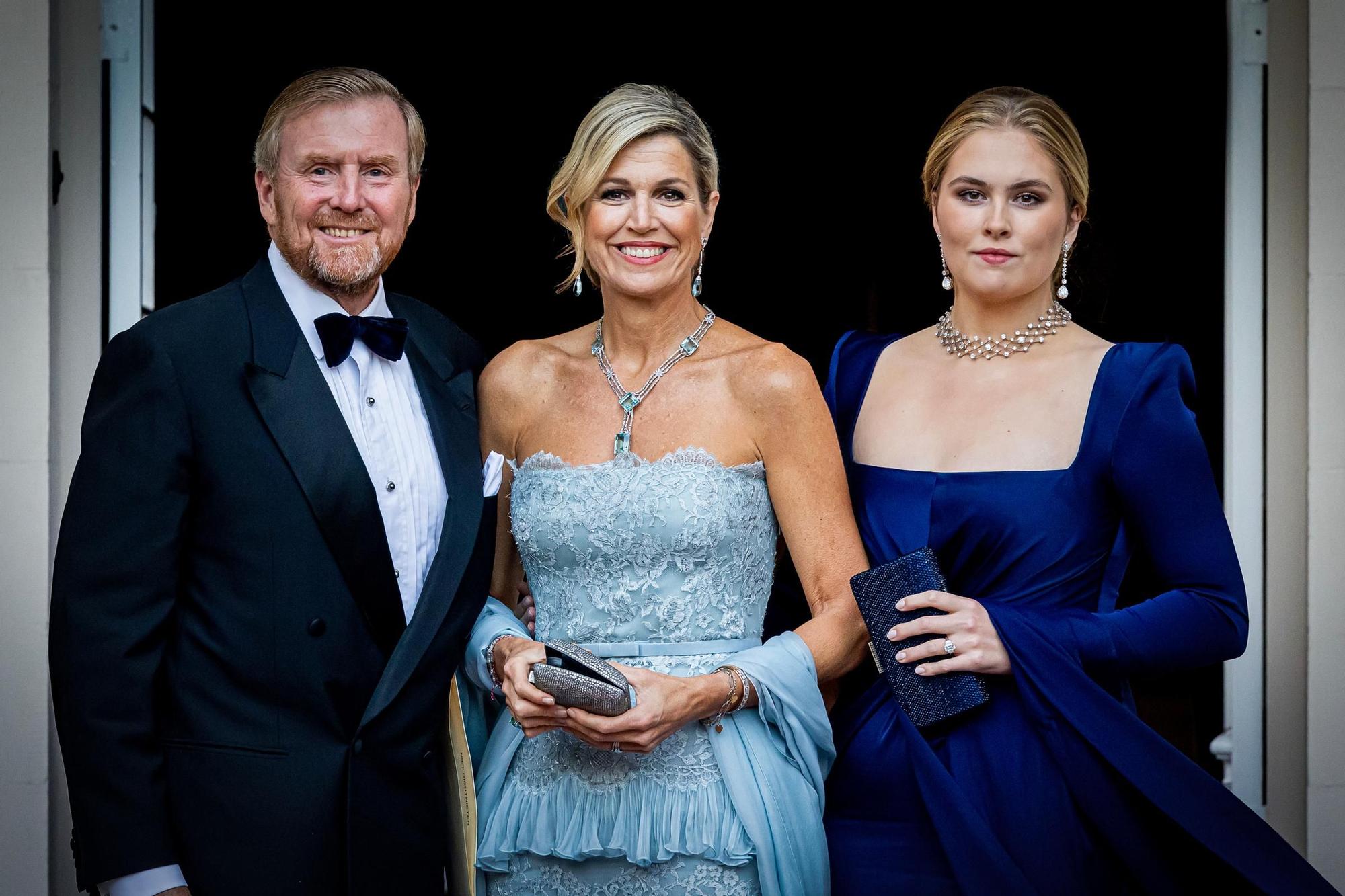 La familia real holandesa en una cena de honor en el Palacio Noordeinde.