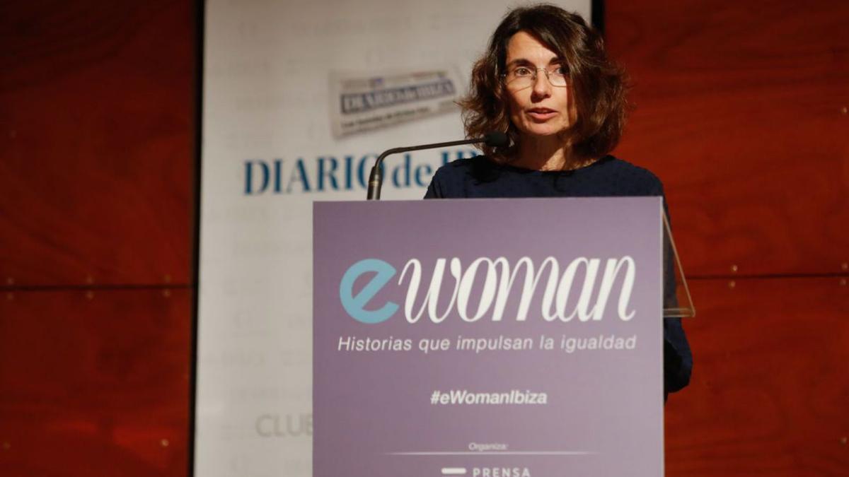 Cristina Martín, directora de Diario de Ibiza, durante su discurso.