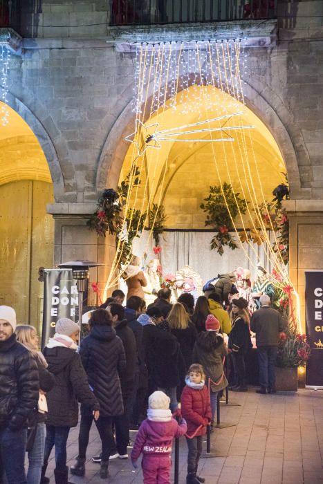 Últim dia del príncep Assuan a la plaça Major de Manresa