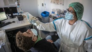 El coronavirus segueix un dia més a l’alça a Catalunya