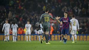 rozas51434000 barcelona   18 12 2019  deportes       coutois y suarez se s191218224338