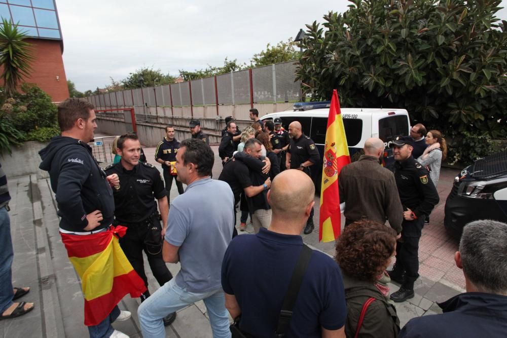 Los policías destinados en Cataluña llegan a Gijón