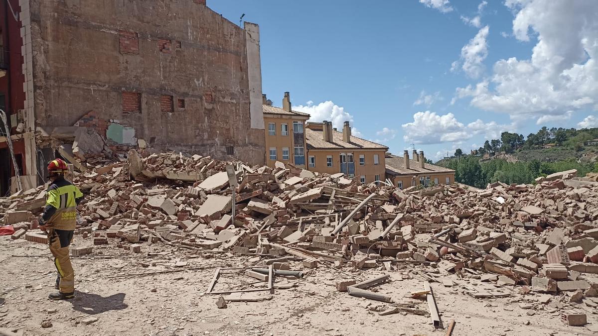 Así ha quedado el edificio de Teruel tras el derrumbe.