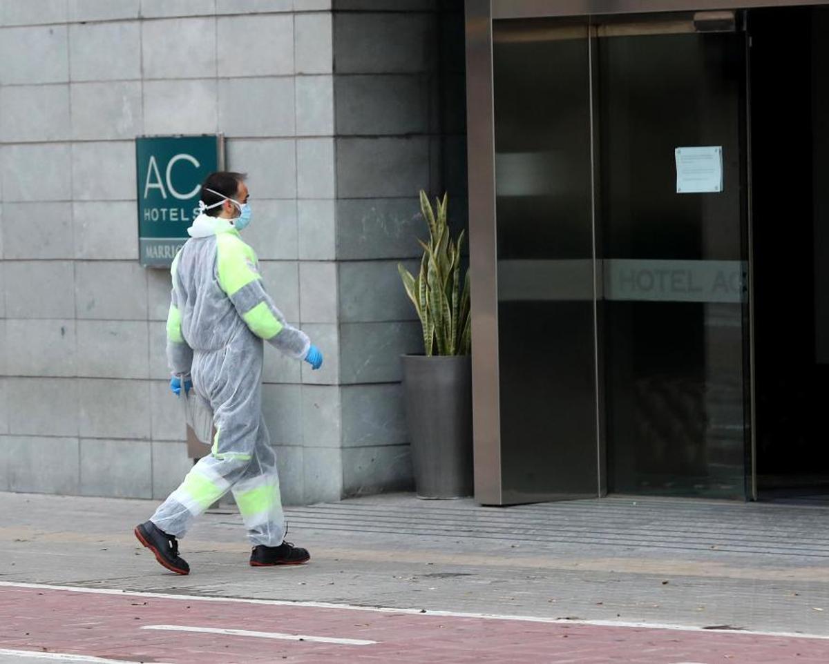 Los pacientes leves de la COVID-19 pasan su cuarentena en hoteles