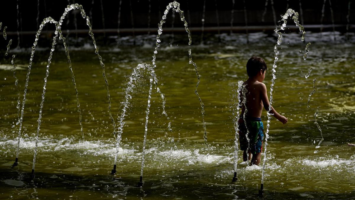 Más de media España en alerta naranja por calor que alcanzará los 42 grados.