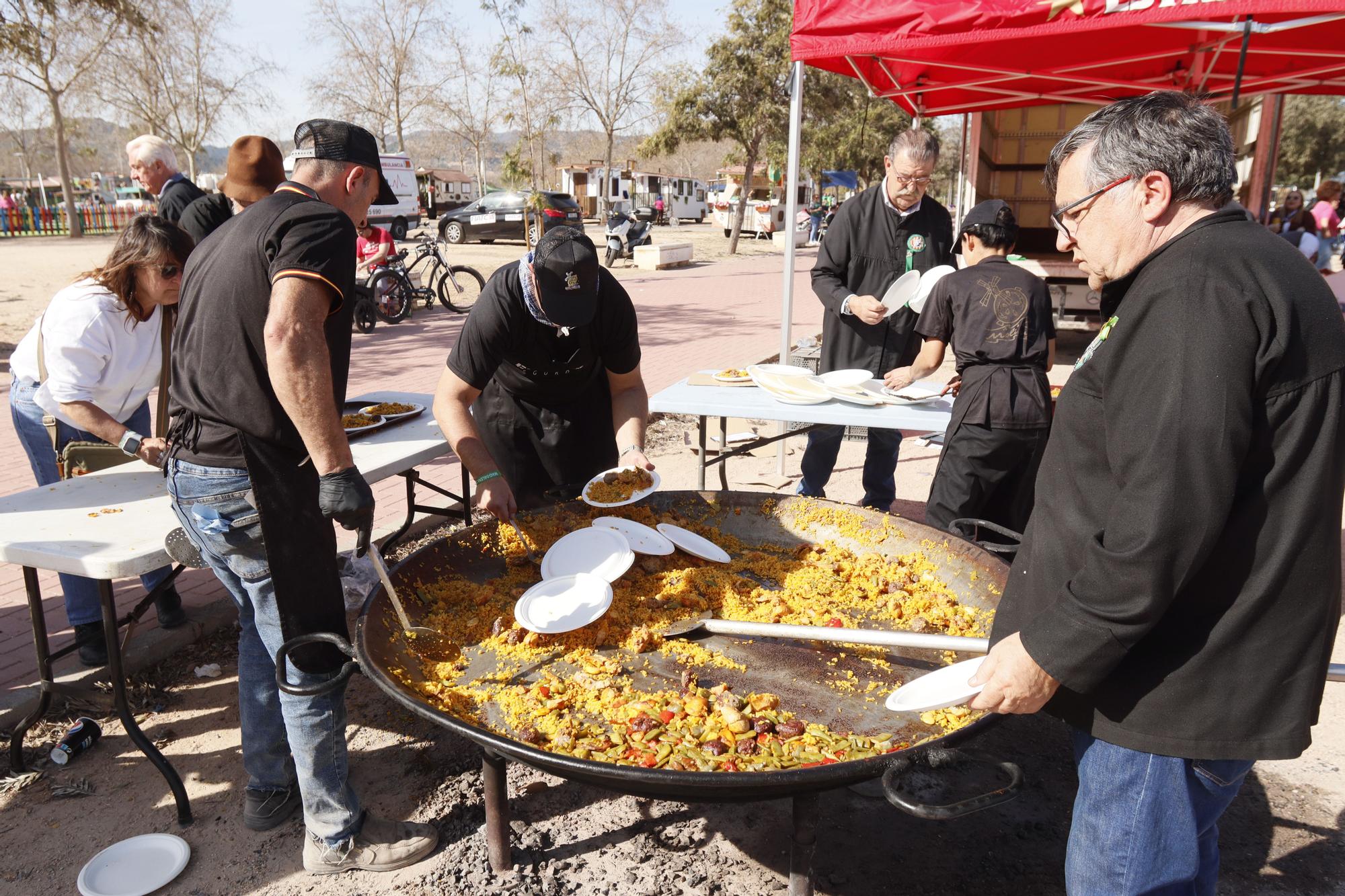 Todas las imágenes del concurso de paellas de intercollas de la Magdalena 2023