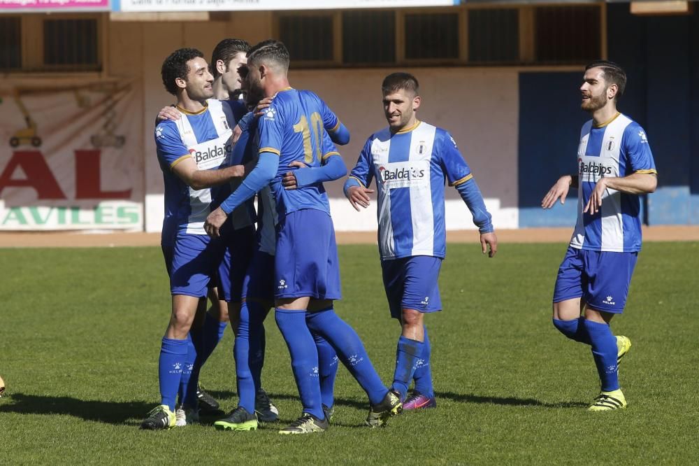 El partido entre el Real Avilés y el Siero, en imágenes